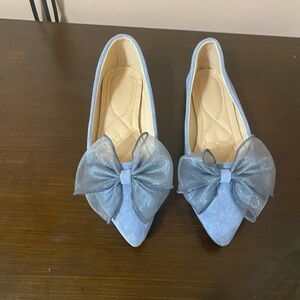 Elegant Blue Bow Flats
